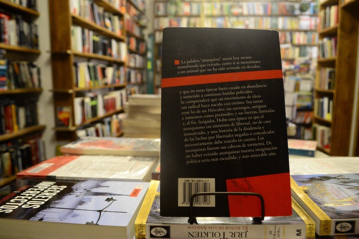 Cabezas De Tormenta. Christian Ferrer. - Imagen 3