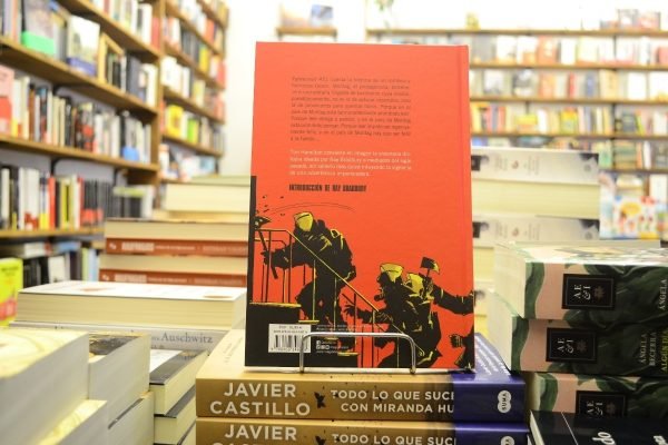 Fahrenheit 451 (novela Gráfica). Ray Bradbury. - Imagen 3