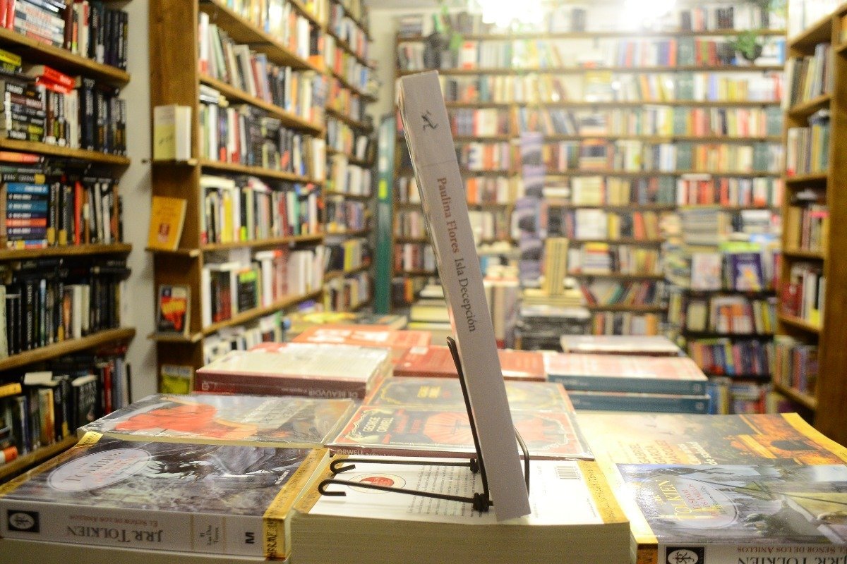 Isla Decepción. Paulina Flores. - Imagen 2