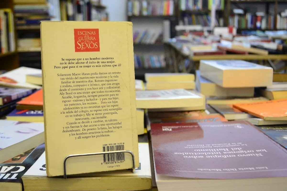 Escena De La Guerra De Los Sexos. Maeve Haran. - Imagen 3