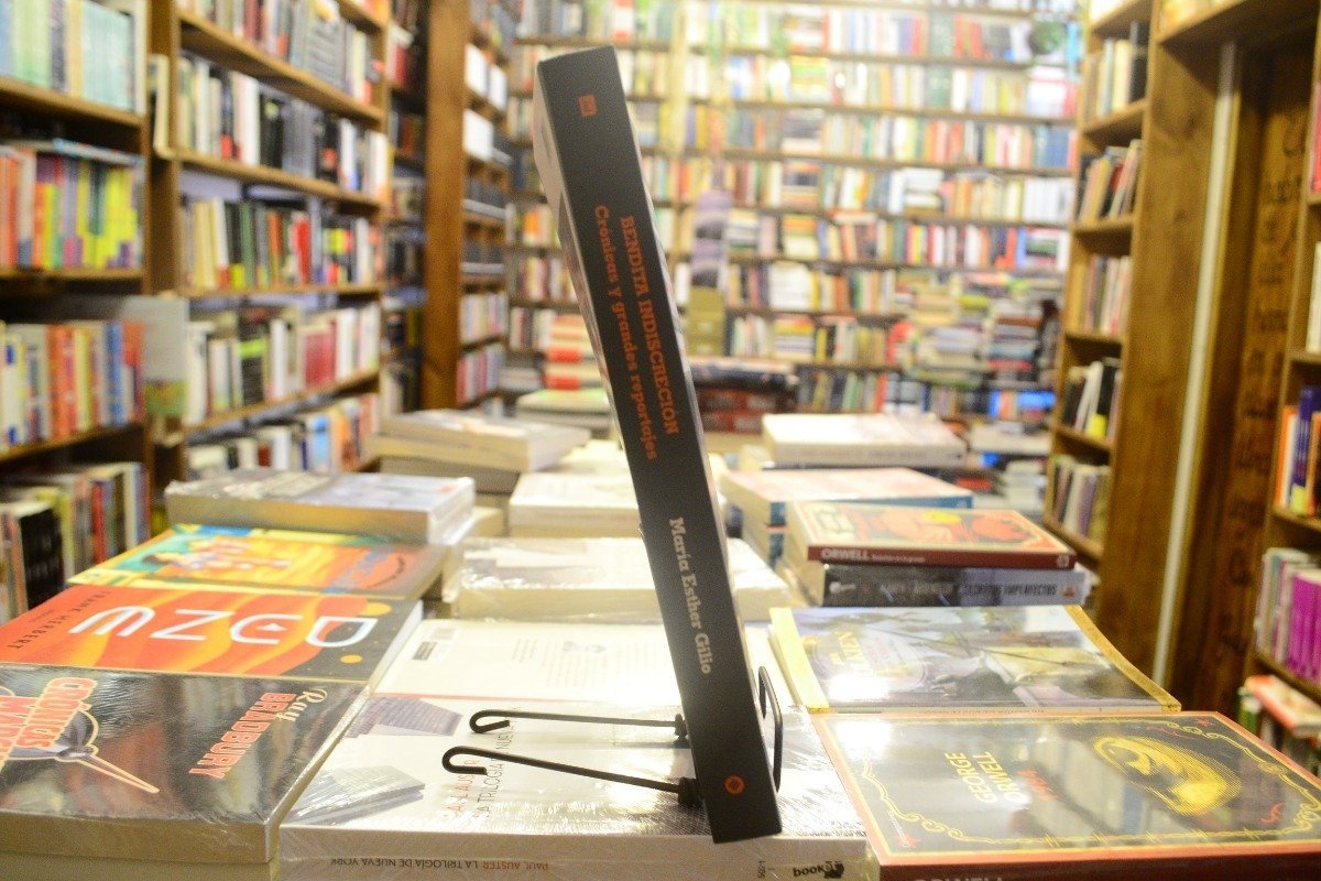 Bendita Indiscreción. María Esther Gilio. - Imagen 2