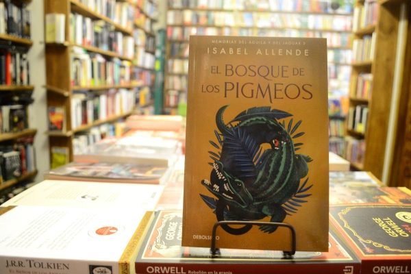 El Bosque De Los Pigmeos. Isabel Allende. - Imagen 4