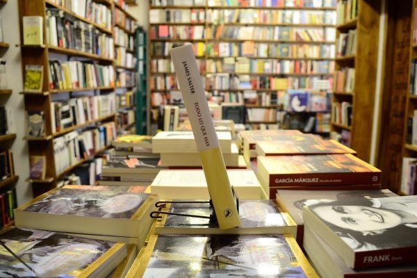 Todo Lo Que Hay. James Salter. - Imagen 2