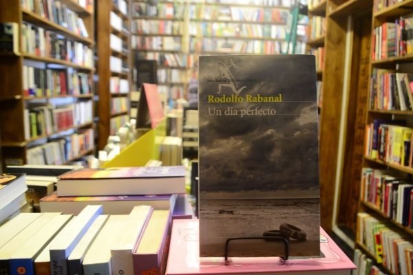 Un Día Perfecto. Rodolfo Rabanal.