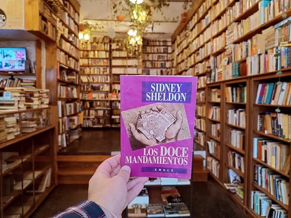 Los Doce Mandamientos. Sidney Sheldon.