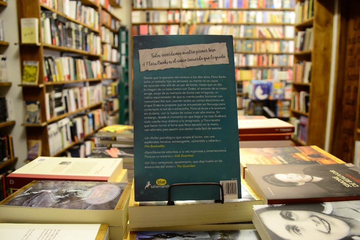 El Único Recuerdo De Flora Banks. Emily Barr. - Imagen 3