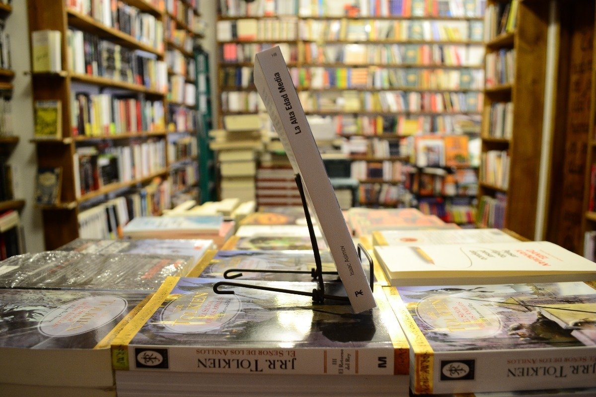 La Alta Edad Media. Isaac Asimov. - Imagen 2