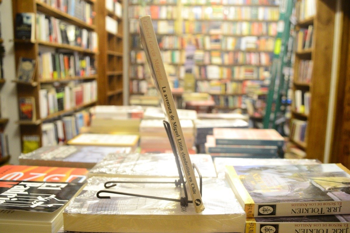 La Aventura De Miguel Littin Clandestino En Chile. G. G. M. - Imagen 4