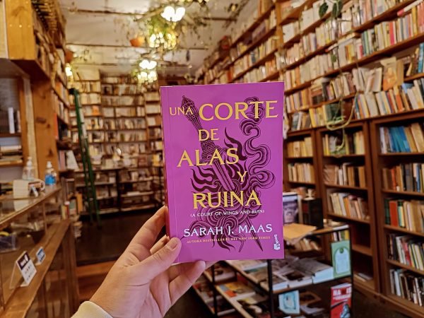 Una Corte De Alas Y Ruinas. Sarah J. Maas.