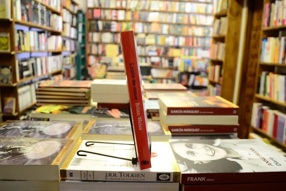 Lazos De Amor. Brian Weiss. - Imagen 2