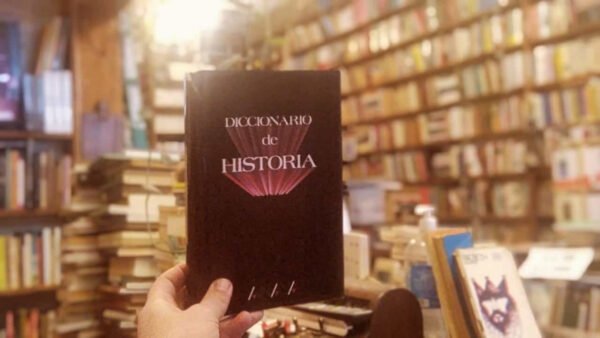 Diccionario De Historia.