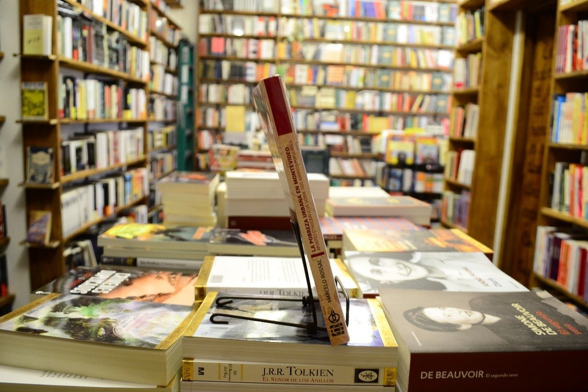 La Pobreza Urbana En Montevideo. Marcelo Rossal Coordinador. - Imagen 2