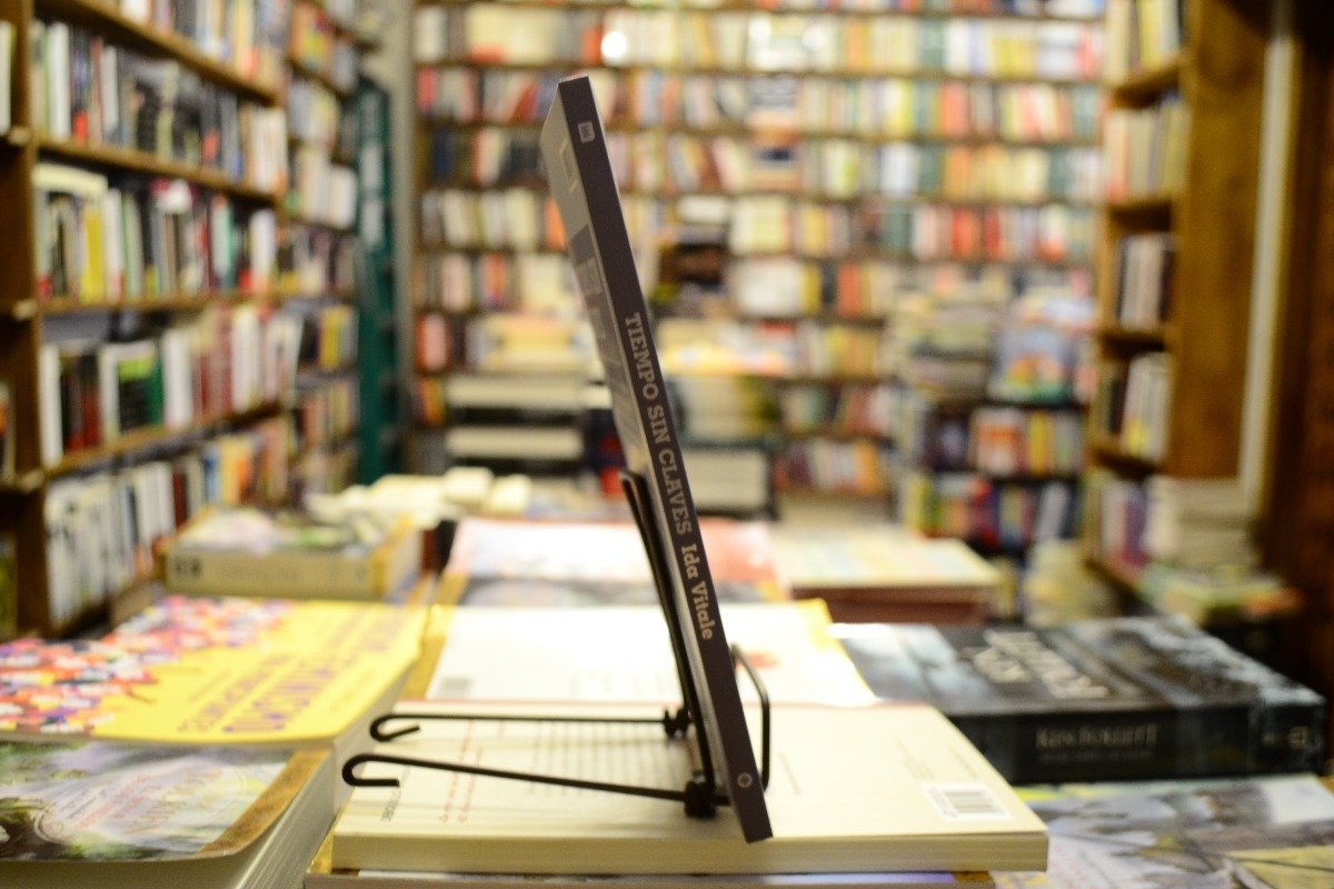 Tiempo Sin Claves. Ida Vitale. - Imagen 2