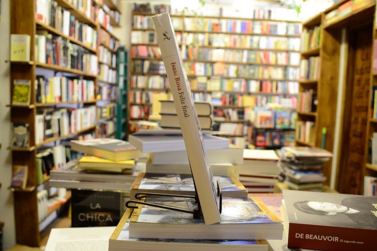 Feliz Final. Isaac Rosa. - Imagen 2