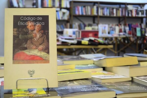 Código De Ética Médica. Sindicato Médico Del Uruguay.