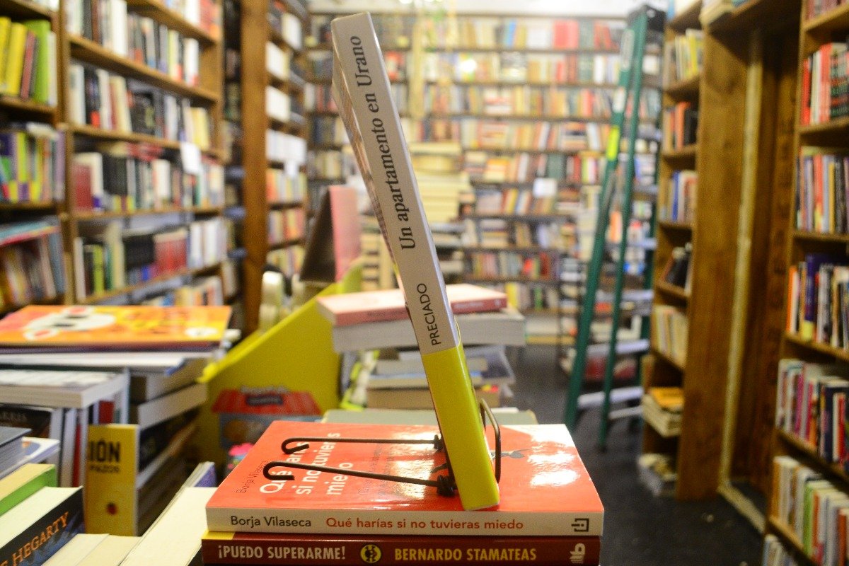 Un Apartamento En Urano: Crónicas Del Cruce. Paul B Preciado - Imagen 2