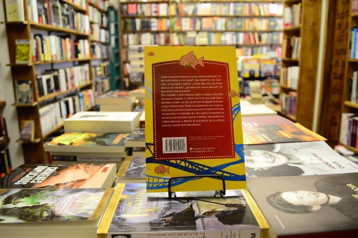 Otra Vuelta A La Economía. M. Lousteau Y S. Campanario. - Imagen 3