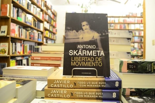 Libertad De Movimiento. Antonio Skármeta.