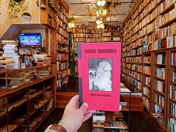 Adiós Muchachos. Daniel Chavarría.