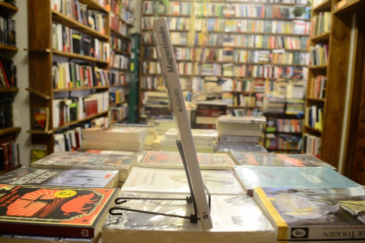 Magnetizado. Carlos Busqued. - Imagen 2