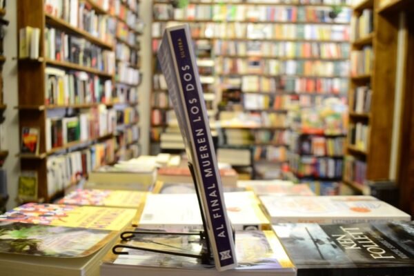 Al Final Mueren Los Dos. Adam Silvera. - Imagen 4