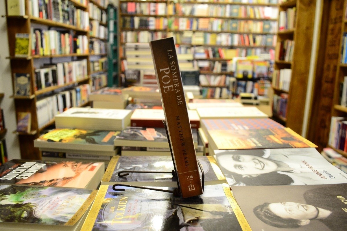 La Sombra De Poe. Matthew Pearl. - Imagen 2