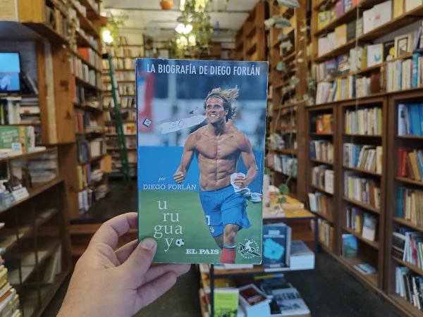 U-ru-gua-yo. Diego Forlán.