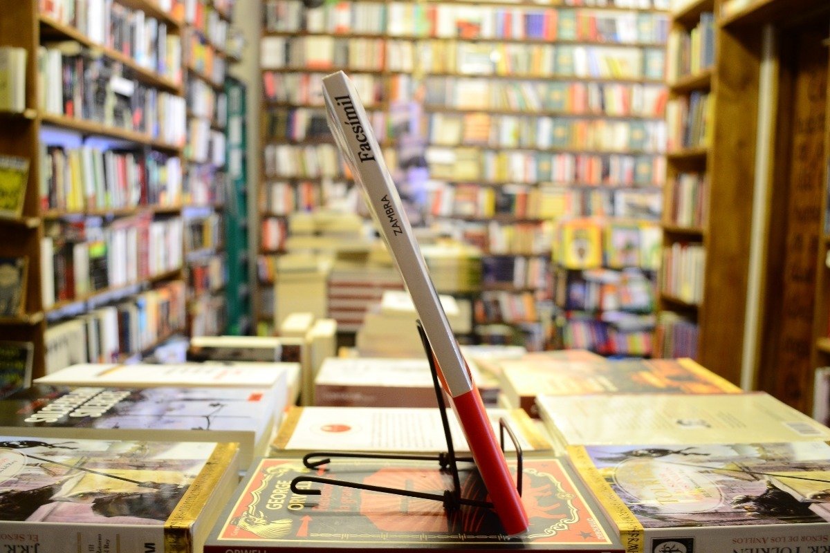 Facsímil. Alejandro Zambra. - Imagen 2