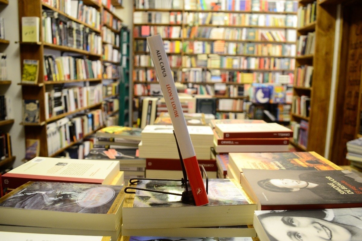 Léon Y Louise. Alex Capus. - Imagen 2