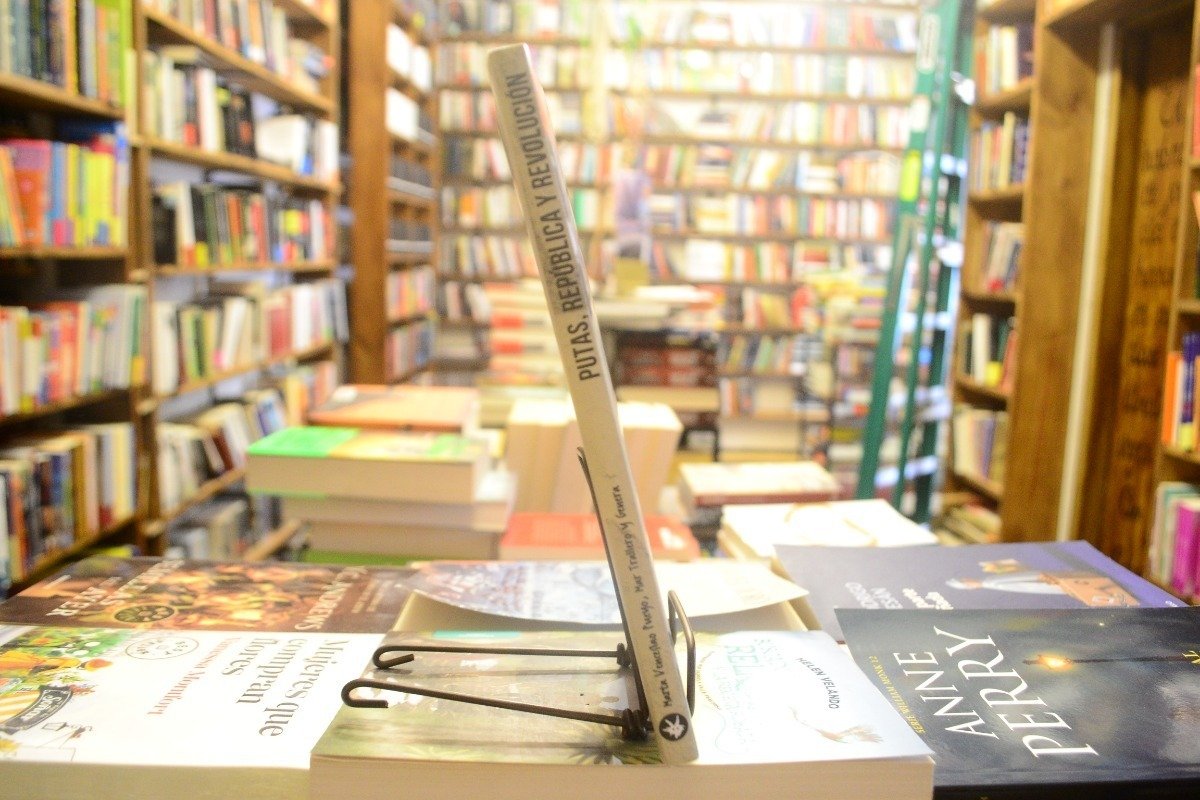 Putas, República Y Revolución. Vv. Aa. - Imagen 2