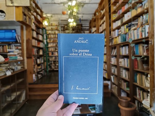 Un Puente Sobre El Drina. Ivo Andri.