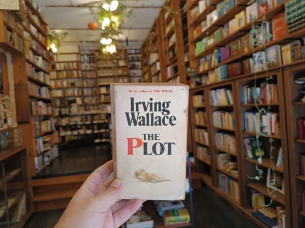 The Plot. Irving Wallace.