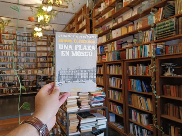 Una Plaza En Moscú. James O. Jackson.