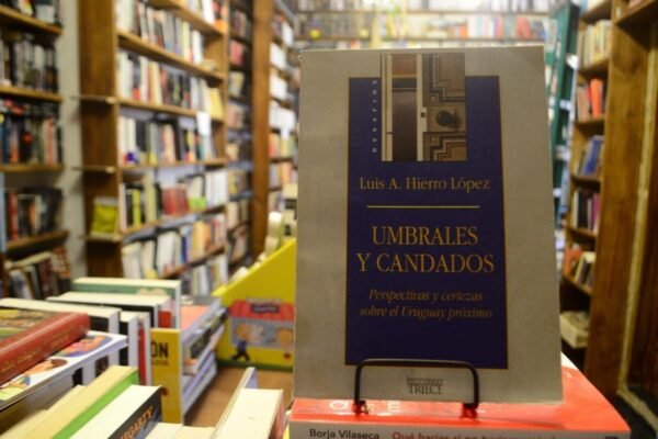 Umbrales Y Candados. Luis A. Hierro López.
