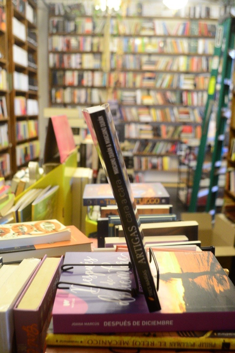 Artigas. Cara A Cara. Marciano Durán. - Imagen 2