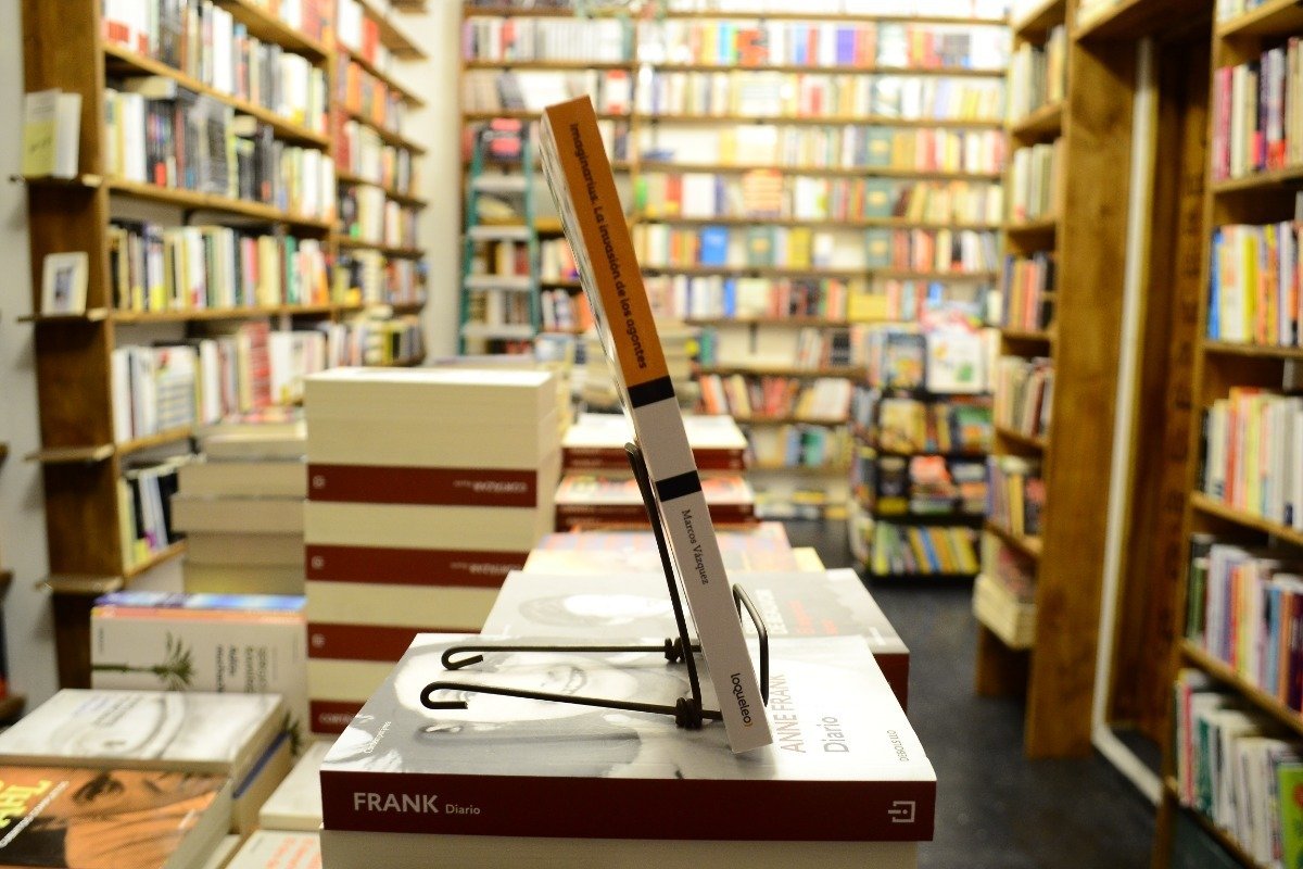 Imaginarius. La Invasión De Los Agontes. Marcos Vázquez. - Imagen 2