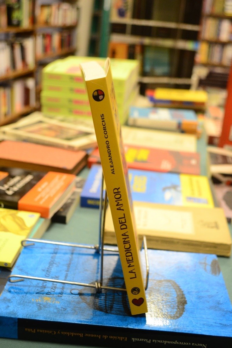 La Medicina Del Amor. Alejandro Corchs. - Imagen 2