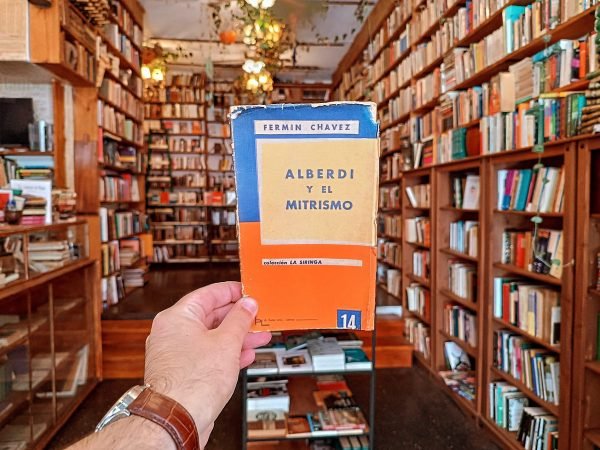 Alberdi Y El Mitrismo. Fermin Chavez.