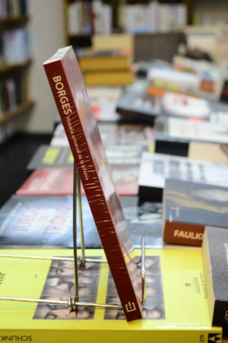 Historia Universal De La Infamia. Jorge Luis Borges. - Imagen 2