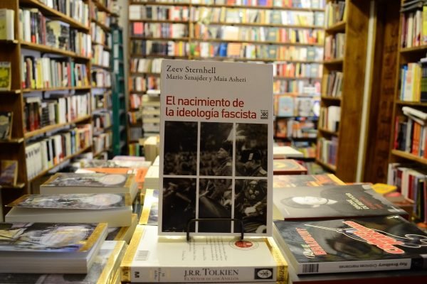 El Nacimiento De La Ideología Fascista. Zeev Sternhell.