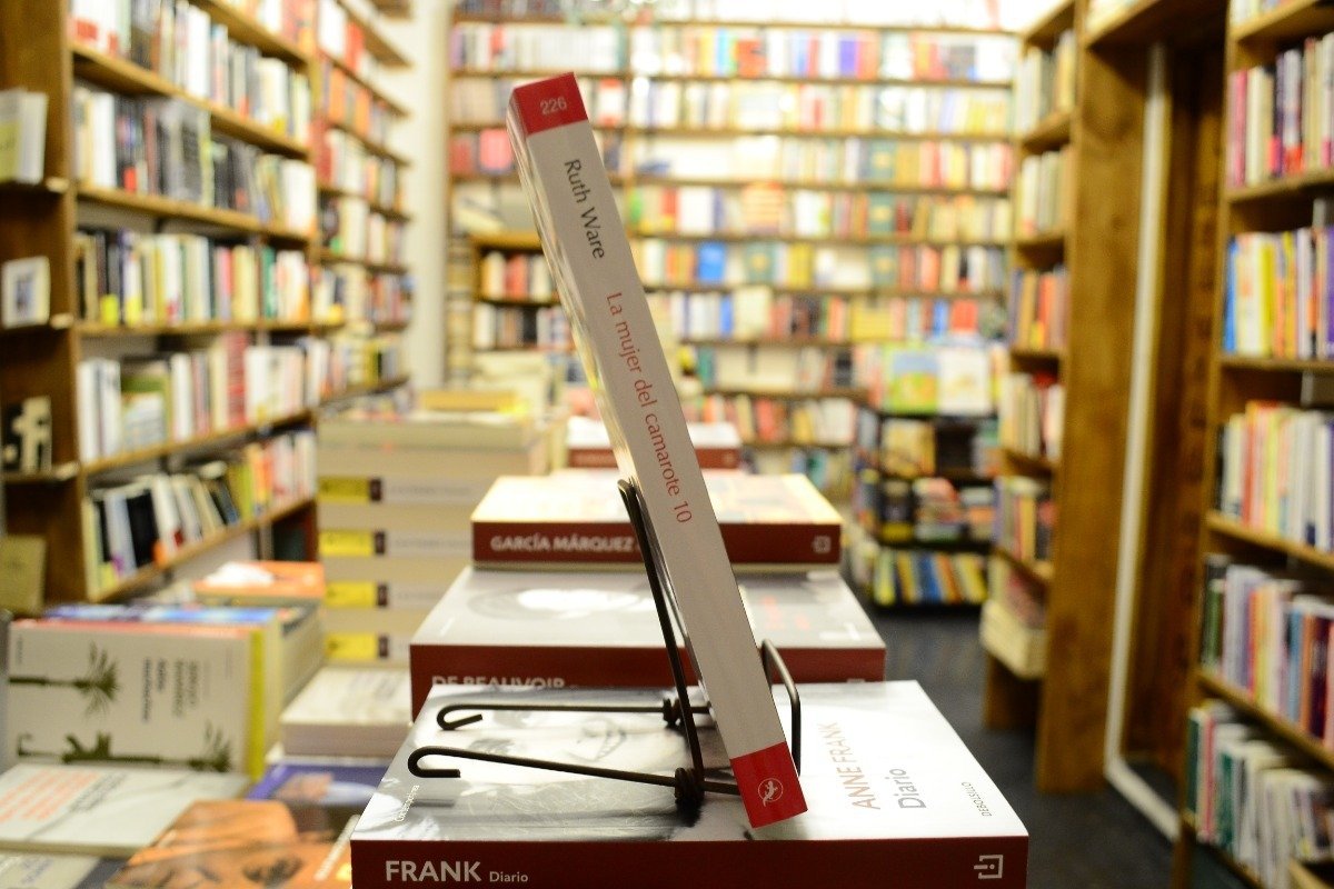 La Mujer Del Camarote 10. Ruth Ware. - Imagen 2