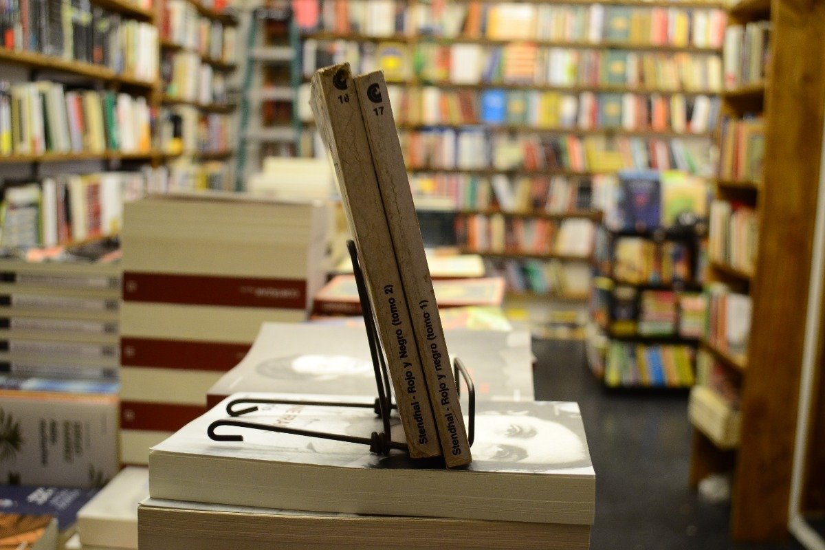 Rojo Y Negro. Stendhal. - Imagen 2