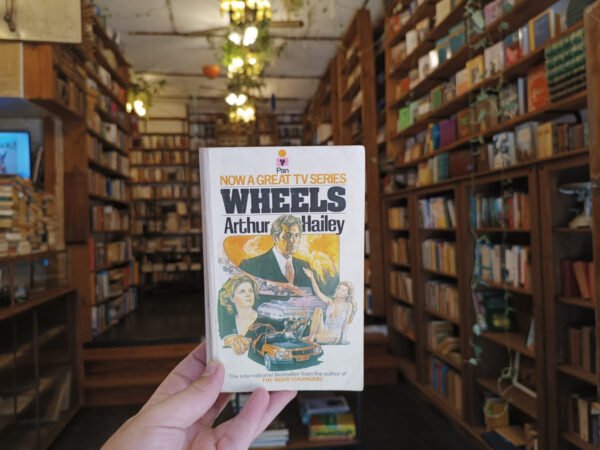Wheels. Arthur Hailey.