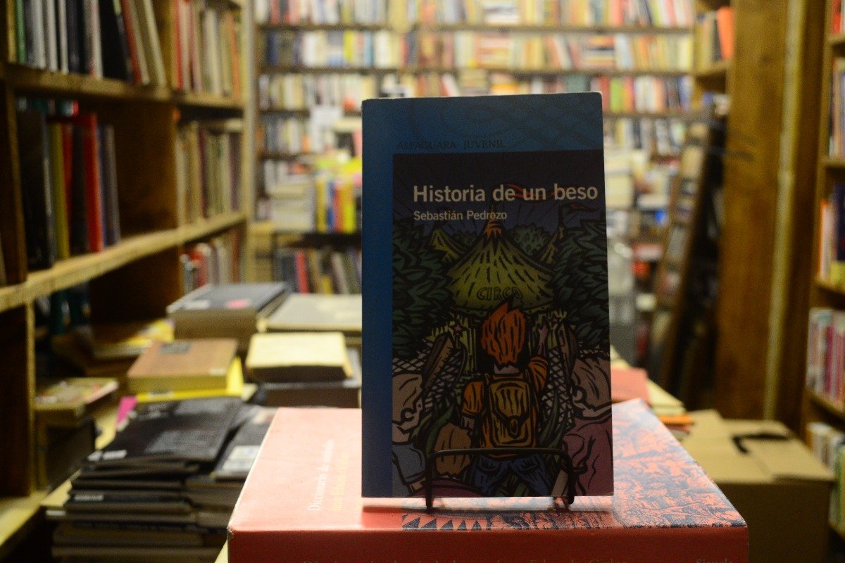 Historia De Un Beso. Sebastián Pedrozo. - Imagen 2