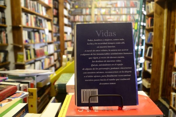 Vidas. Karina Ballesteros. - Imagen de 3