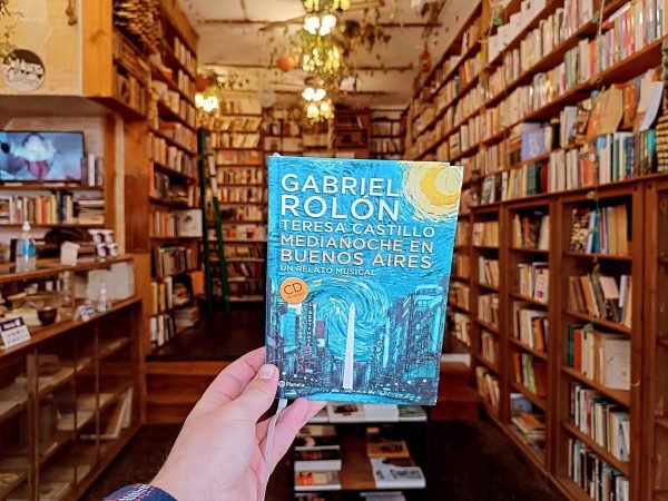 Medianoche En Buenos Aires. Gabriel Rolón - Teresa Castillo.