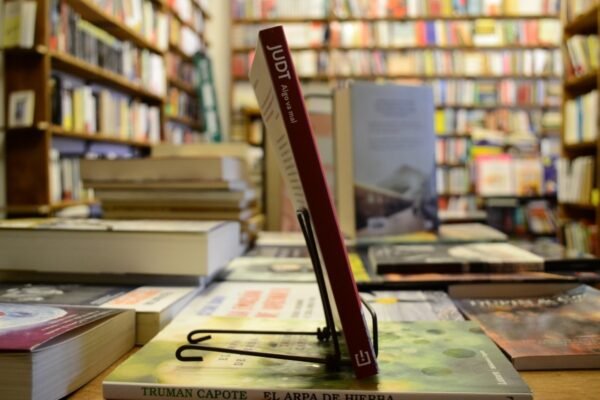 Algo Va Mal. Tony Judt. - Imagen 2