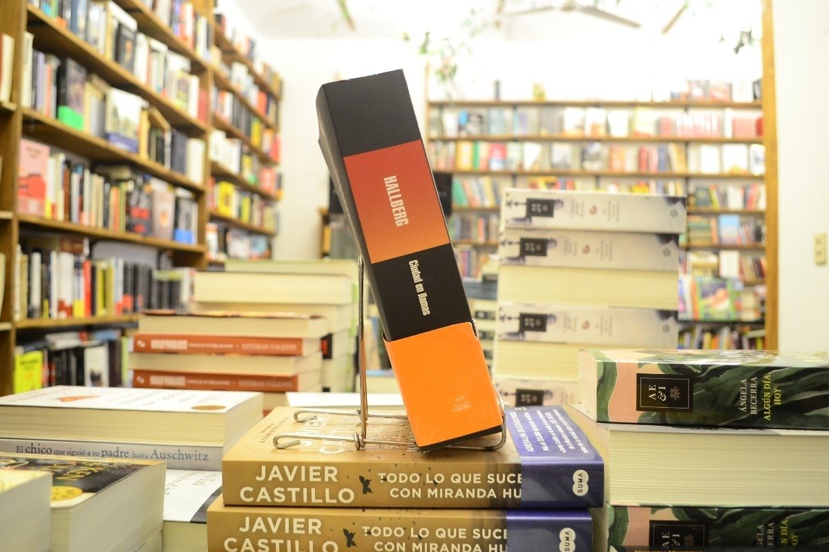 Ciudad En Llamas. Garth Risk Hallberg. - Imagen 2