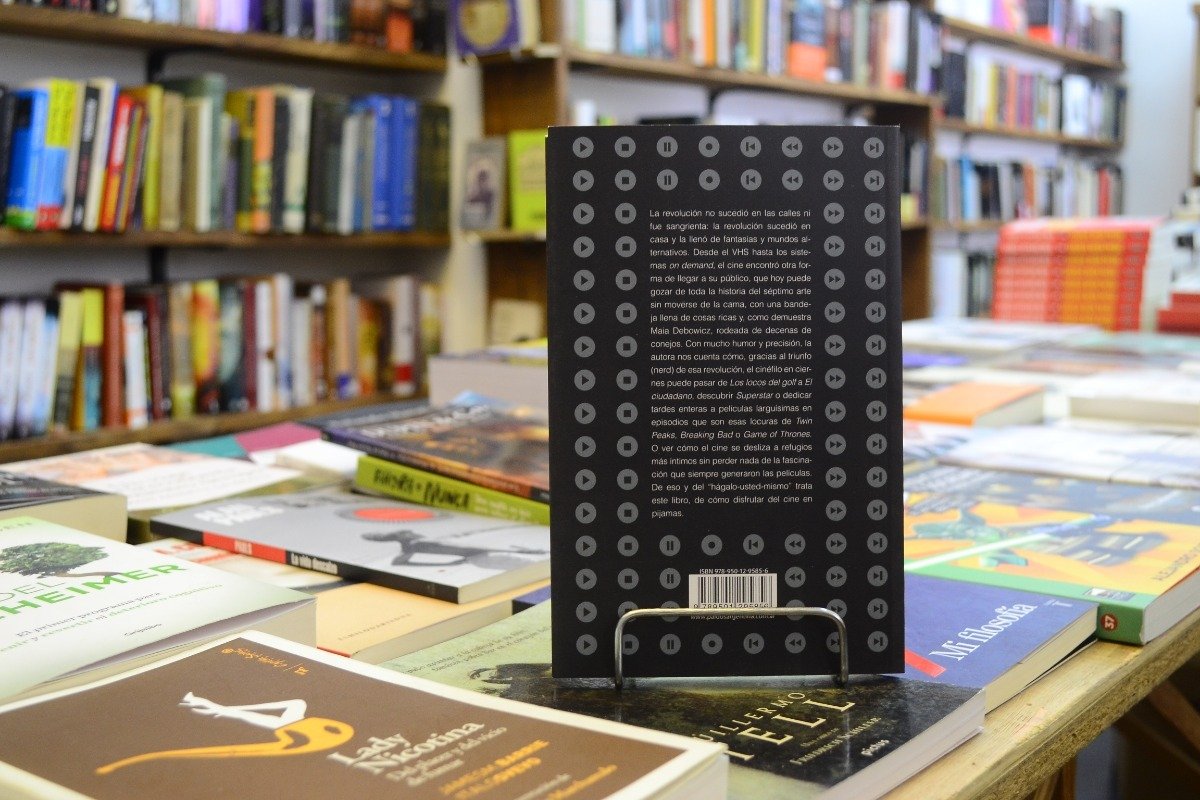 Cine En Pijamas. Maia Debowicz. - Imagen 3