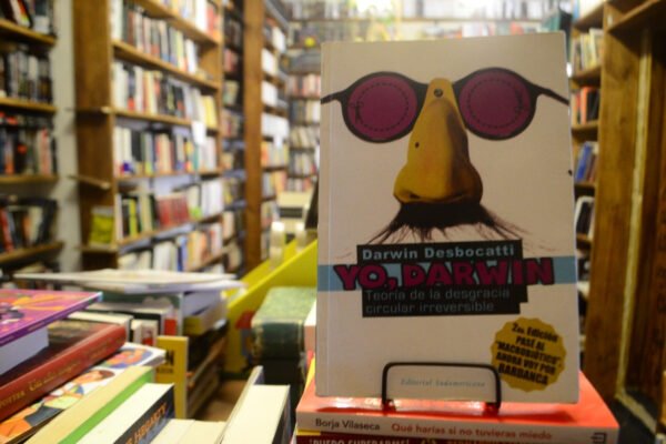 Yo, Darwin. Darwin Desbocatti. - Imagen de 2